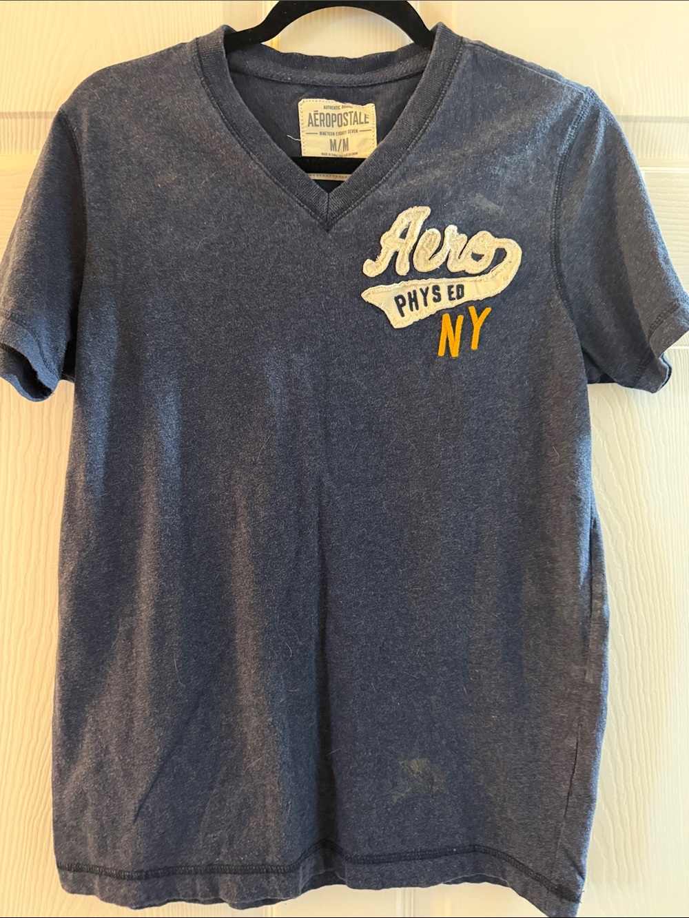 AEROPOSTALE Men's Navy Blue V-Neck Tee with Yellow NY Patch